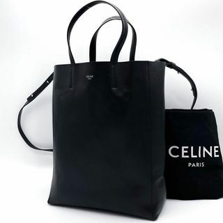 セリーヌ(celine)の【極美品】セリーヌ　バーティカルカバ　現行ロゴ　ショルダーバッグ  2WAY　黒(ショルダーバッグ)