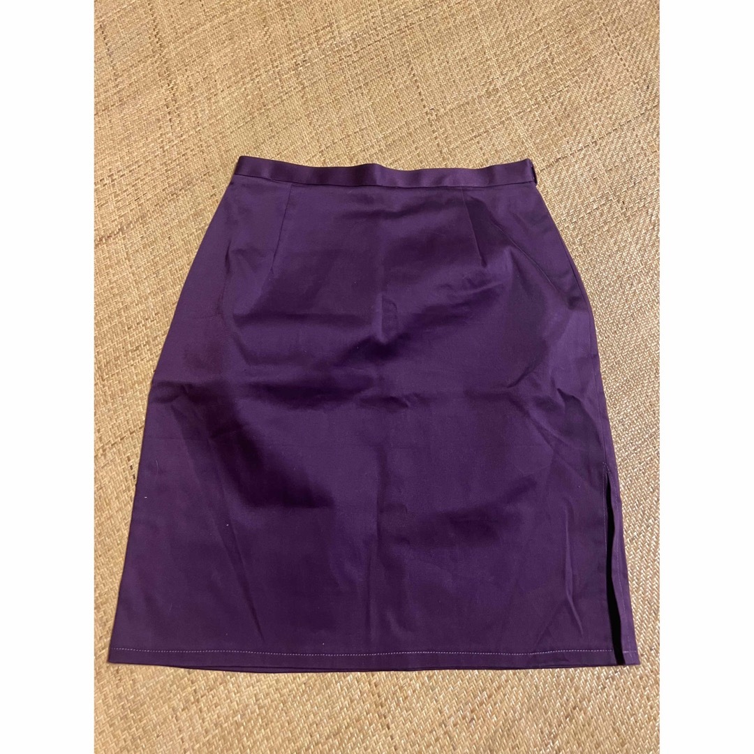 ♡新品未使用♡ 紫色　タイトスカート レディースのスカート(ひざ丈スカート)の商品写真