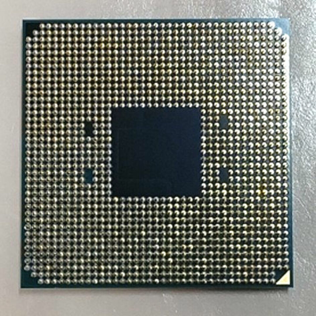 AMD(エーエムディー)のAMD Athlon 200GE 3.2GHz スマホ/家電/カメラのPC/タブレット(PCパーツ)の商品写真