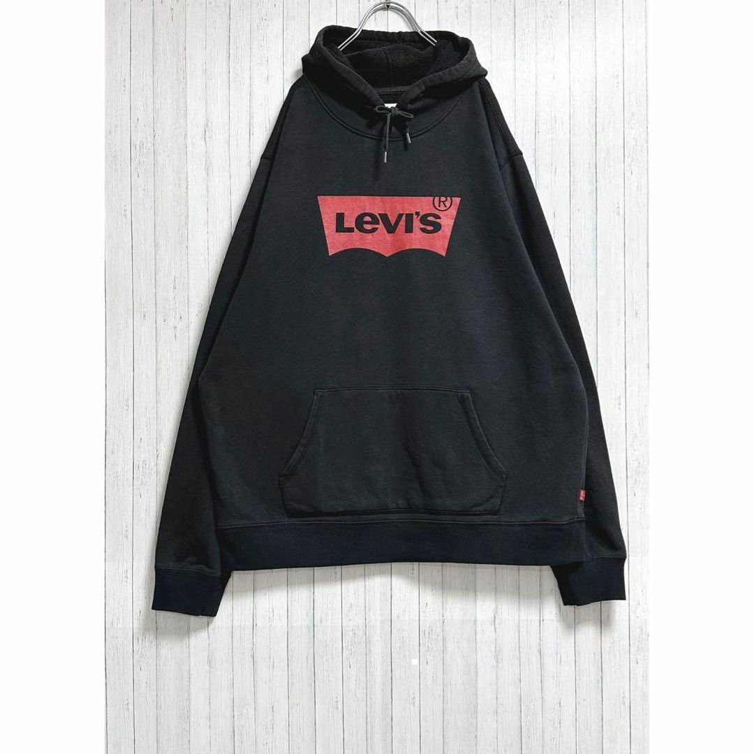 Levi's(リーバイス)のリーバイス　パーカー　スウェット ビッグロゴ　黒　ビッグシルエット　XL メンズのトップス(パーカー)の商品写真