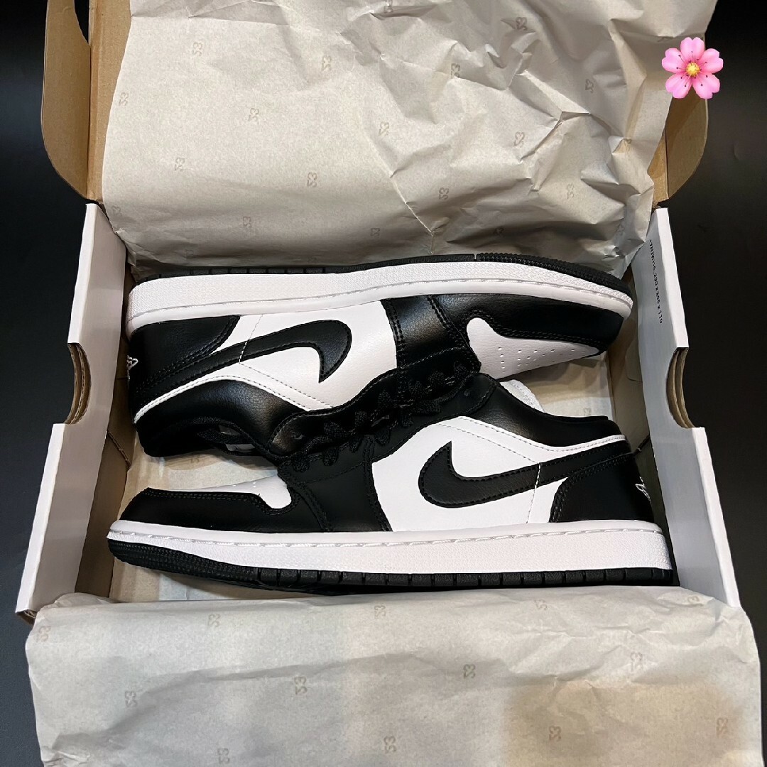 NIKE(ナイキ)の国内正規品 25cm ナイキ WMNS エアジョーダン1 LOW AJ1 レディースの靴/シューズ(スニーカー)の商品写真