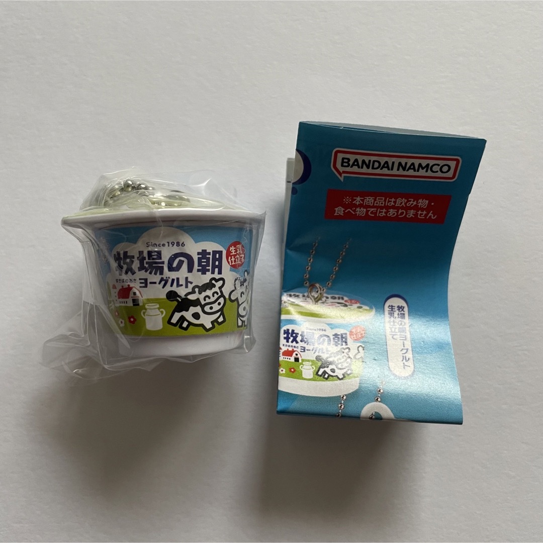 雪印メグミルクミニチュアチャーム乳飲料&ヨーグルトシリーズ エンタメ/ホビーのコレクション(その他)の商品写真
