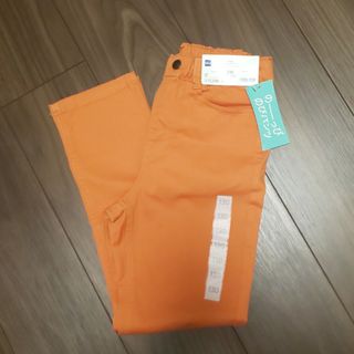 ジーユー(GU)の新品タグつき  GU   ストレッチパンツ  130(パンツ/スパッツ)