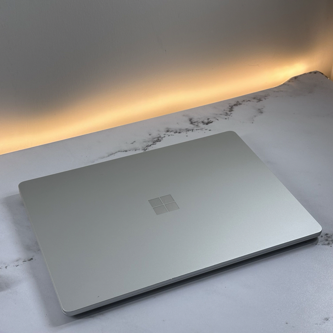 Microsoft(マイクロソフト)のSurface Laptop Go i5 4 SSD 64 Office スマホ/家電/カメラのPC/タブレット(タブレット)の商品写真