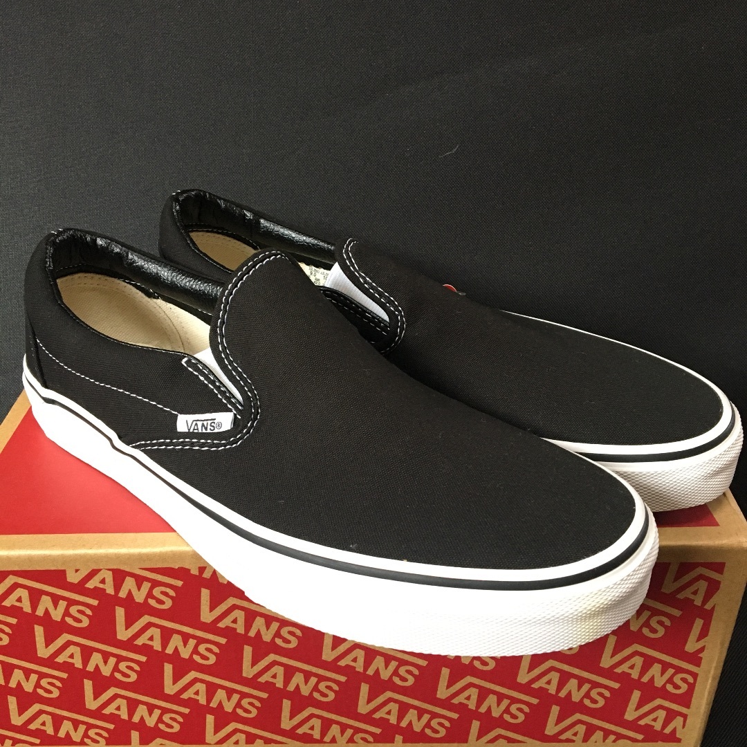 US VANS(ユーエスヴァンズ)の新品 27 VANS Classic Slip-on US企画 メンズの靴/シューズ(スニーカー)の商品写真