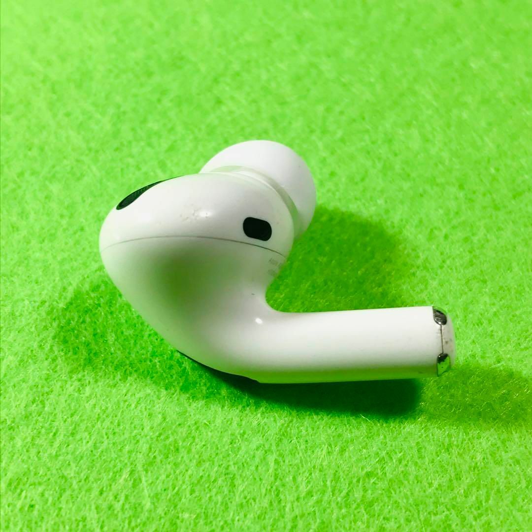 Apple(アップル)のAirPods Pro イヤホン　左耳　第一世代　エアーポッズプロ　A2084 スマホ/家電/カメラのオーディオ機器(ヘッドフォン/イヤフォン)の商品写真