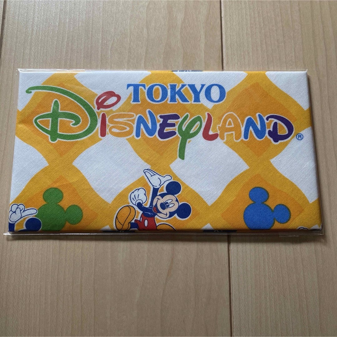 Disney(ディズニー)の【未開封】【TOKYO DISNEY LAND】ハンカチ レディースのファッション小物(ハンカチ)の商品写真