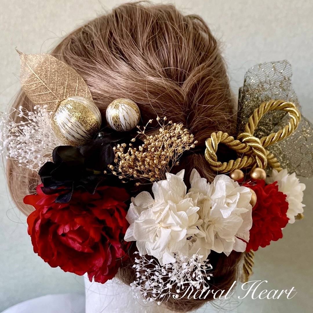 髪飾り 成人式  結婚式 〜ピオニー赤黒〜 紐リボン 和装 ドライフラワー　振袖 レディースのヘアアクセサリー(ヘアピン)の商品写真