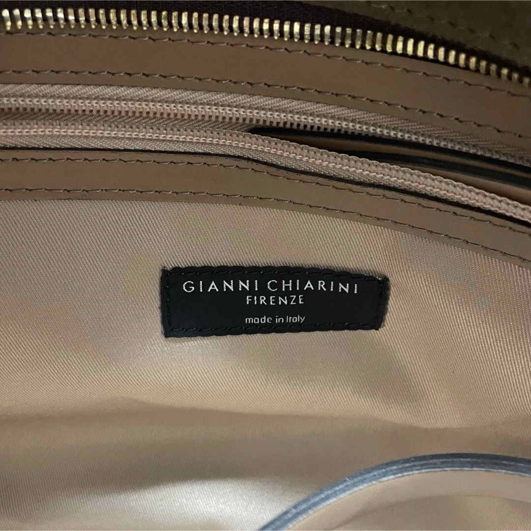 GIANNI CHIARINI(ジャンニキャリーニ)の未使用♡GIANNI CHIARINIジャンニキアリーニ2WAYショルダーバッグ レディースのバッグ(ショルダーバッグ)の商品写真