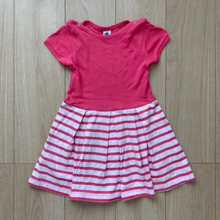 プチバトー(PETIT BATEAU)のプチバトー  ボーダー　ワンピース　サイズ110(ワンピース)