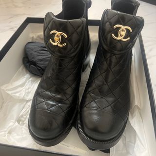 シャネル(CHANEL)の【CHANEL】ココマークショートブーツ (ブーツ)