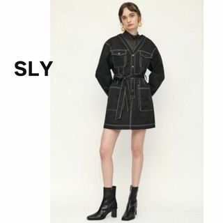 スライ(SLY)のSLY スライ　ミニ　ワンピース　黒　ブラック　白ステッチ　長袖　パフスリーブ(ミニワンピース)