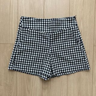 ザラ(ZARA)のZARA ザラ　チェック柄　ショートパンツ　XS(ショートパンツ)