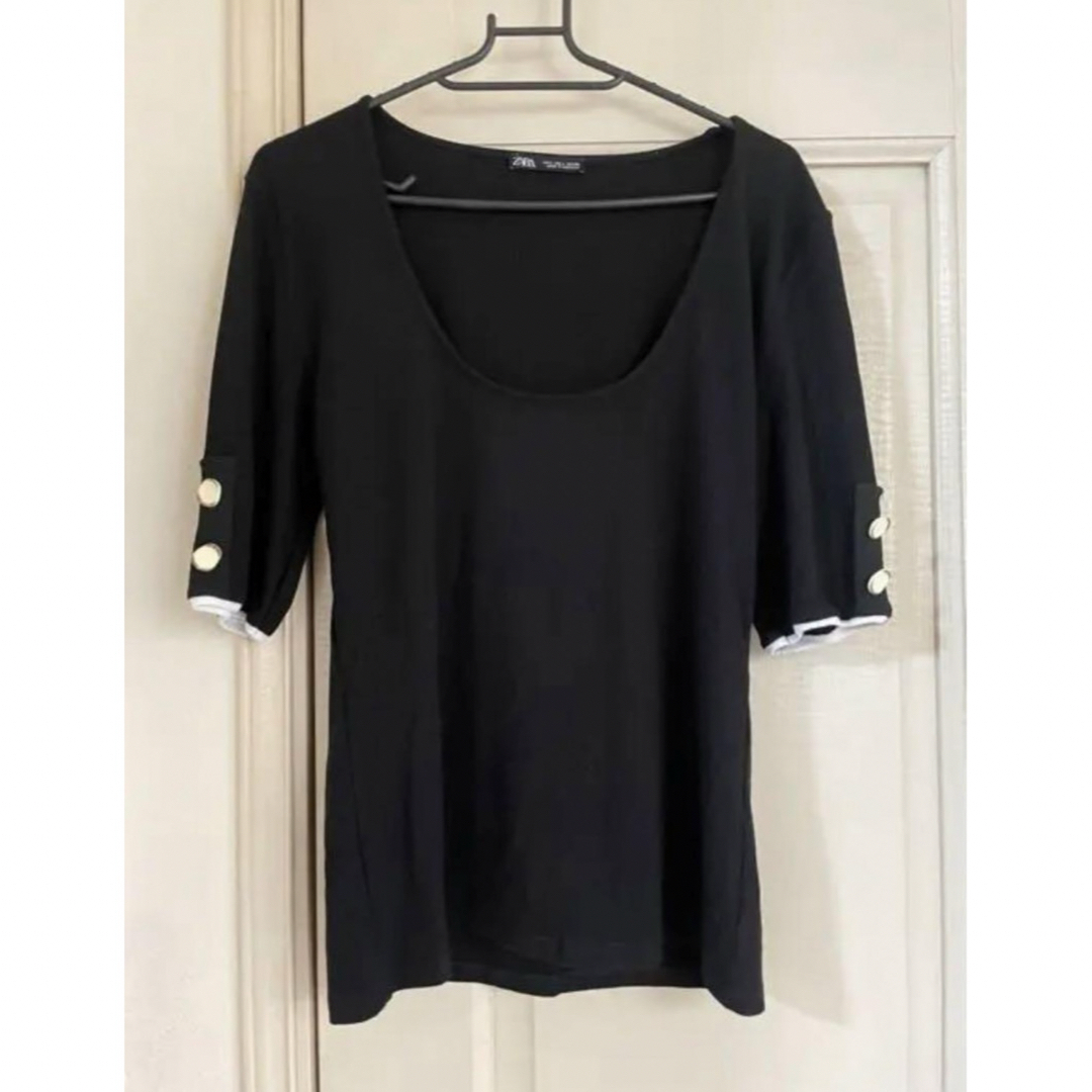 ZARA(ザラ)のZARA ザラ　トップス　レディース　ボタン付き　半袖Tシャツ　夏服　ブラック レディースのトップス(Tシャツ(半袖/袖なし))の商品写真