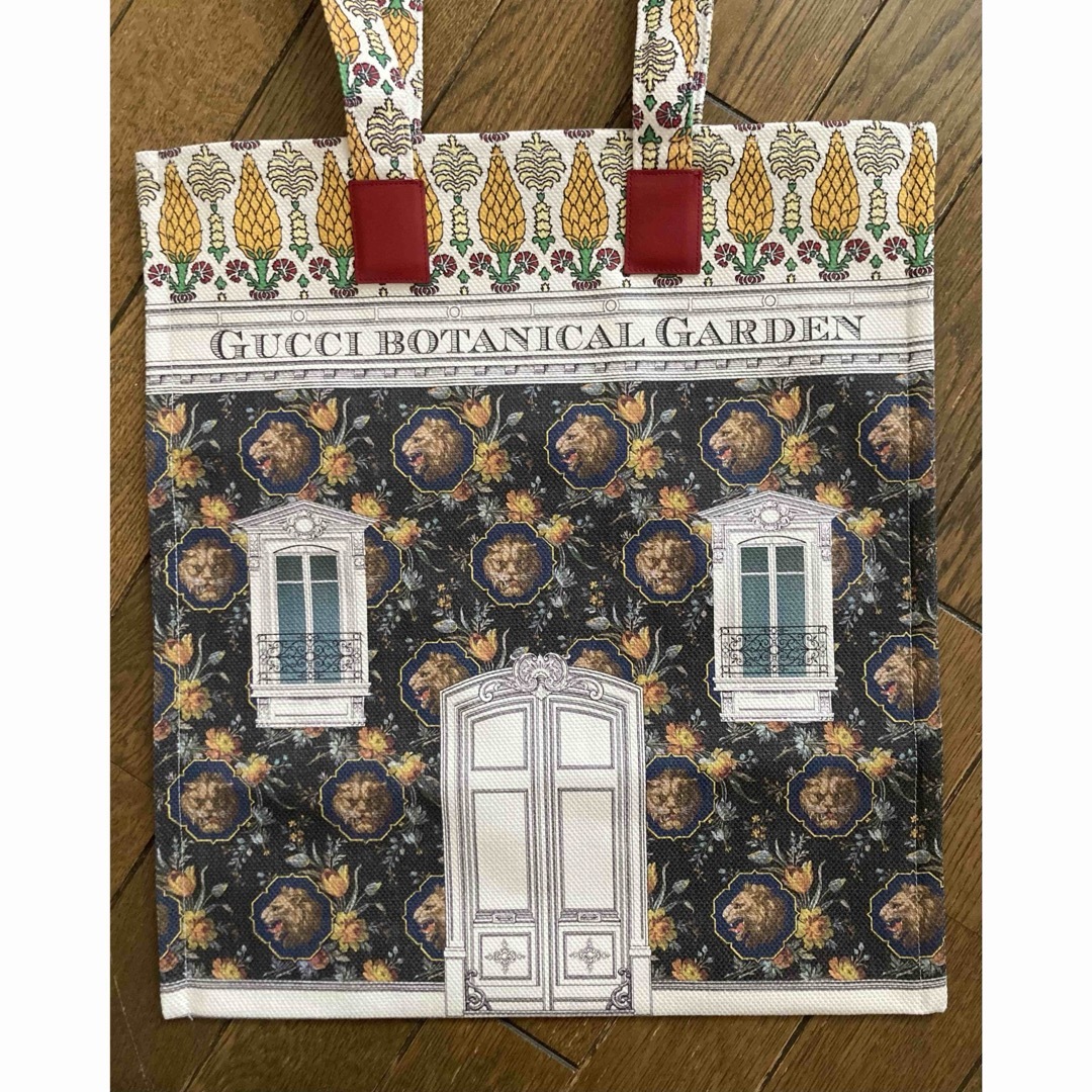 GUCCI - Gucci Garden (グッチガーデン)最新トートバッグ GUCCI - Gucci Garden (グッチガーデン)最新トートバッグ