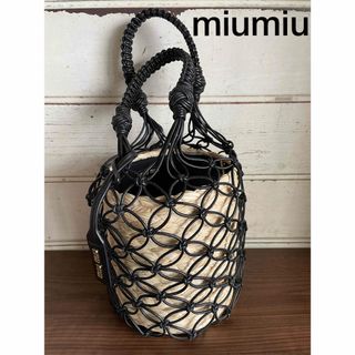 miumiu - 【タグ・ギャランティカード付き】miumiu カゴバッグ