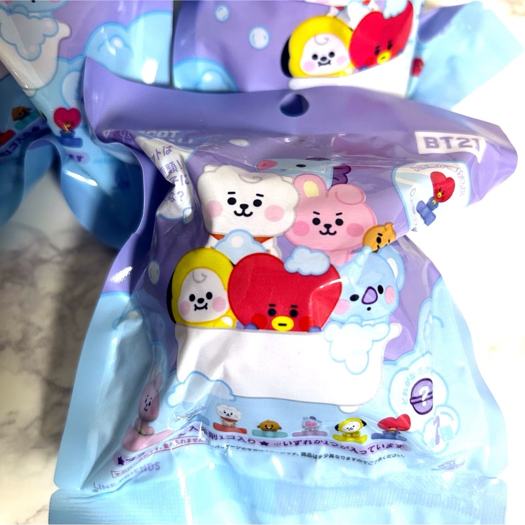 BT21(ビーティーイシビル)のバスボール BT21 入浴剤 マスコット　7点セット　びっくらたまご　バスボム エンタメ/ホビーのおもちゃ/ぬいぐるみ(キャラクターグッズ)の商品写真