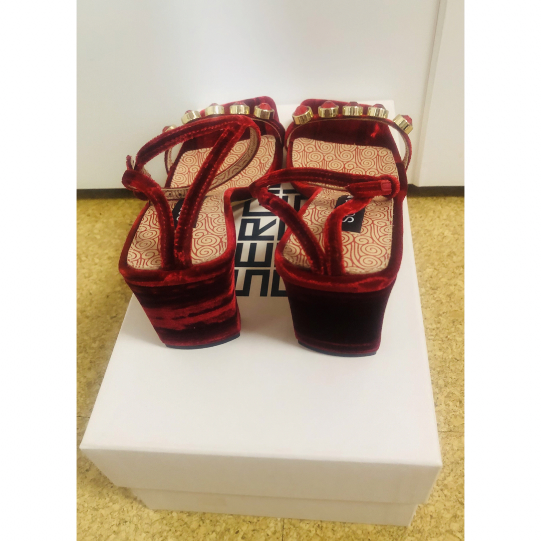 未使用】セルジオロッシsergio rossiストラップサンダル 赤 36.5 未使用】セルジオロッシsergio rossiストラップサンダル 赤 36.5
