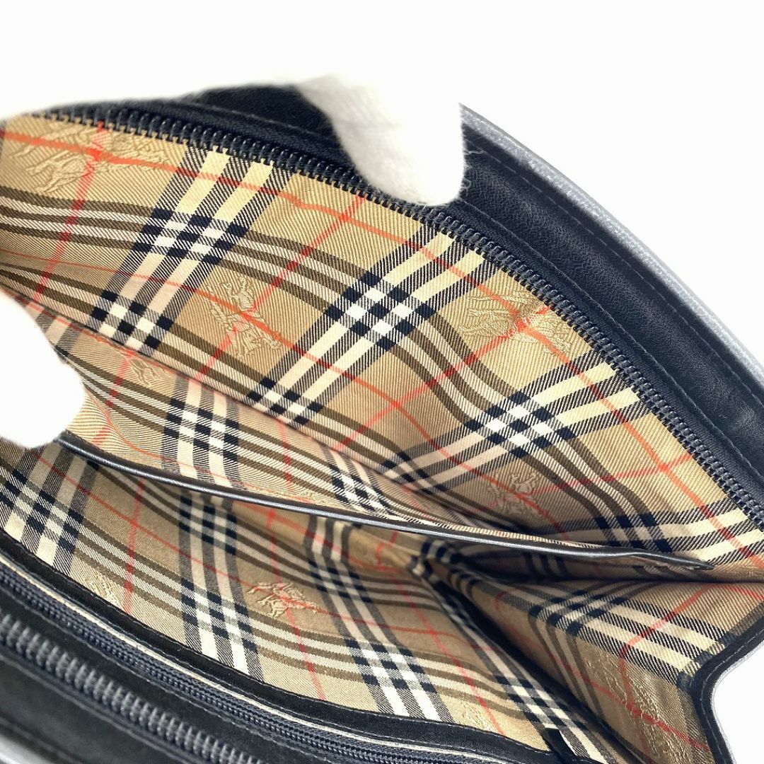 BURBERRY(バーバリー)のVintage Burberrys Black バーバリー クラッチバッグ メンズのバッグ(セカンドバッグ/クラッチバッグ)の商品写真