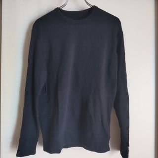 ユニクロ(UNIQLO)のユニクロ クルーネック長袖Tシャツ カットソー 無地 ネイビー シンプル(Tシャツ/カットソー(七分/長袖))