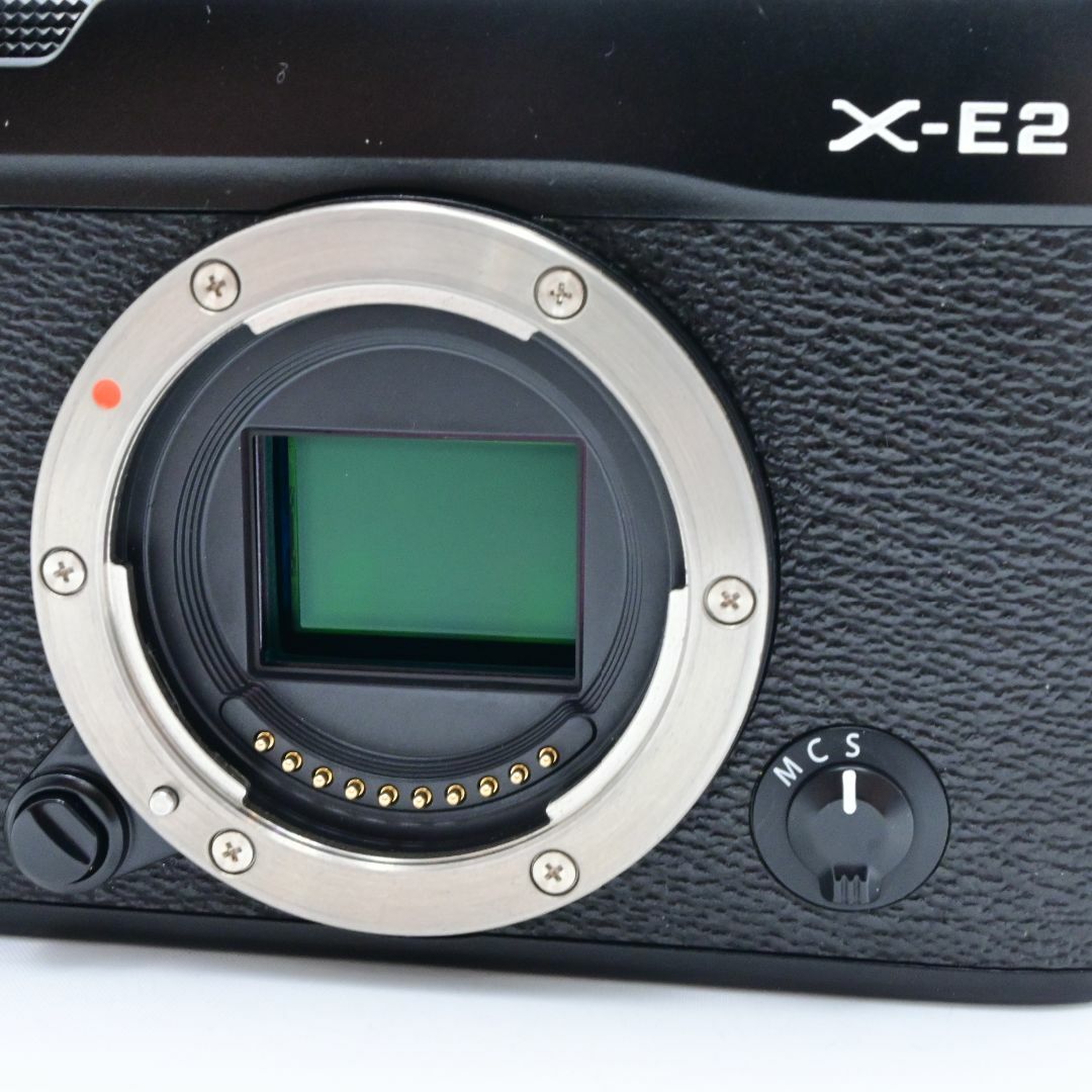 FUJIFILM ミラーレス一眼 X-E2 ボディ ブラック F FX-X-E2 スマホ/家電/カメラのカメラ(ミラーレス一眼)の商品写真