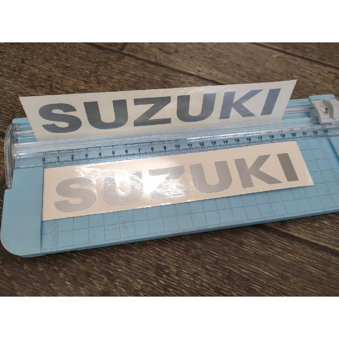 スズキ SUZUKI ステッカー 2枚セット 180mm×25mm 自動車/バイクのバイク(ステッカー)の商品写真