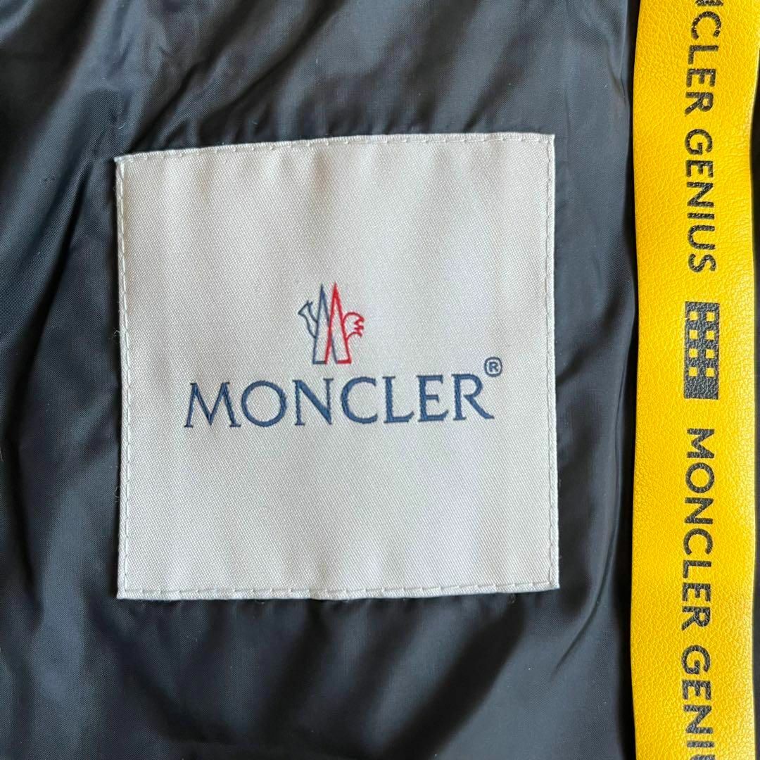MONCLER(モンクレール)のモンクレール　ノワールケイニノミヤ　コラボ　ダウンジャケット　黒　フラワー　０ レディースのジャケット/アウター(ダウンジャケット)の商品写真
