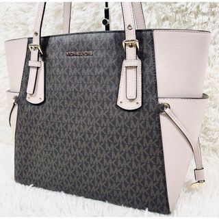 マイケルコース(Michael Kors)の【美品】マイケルコース　トートバッグ　MK柄　総柄　A4収納可能　大容量　肩掛け(トートバッグ)