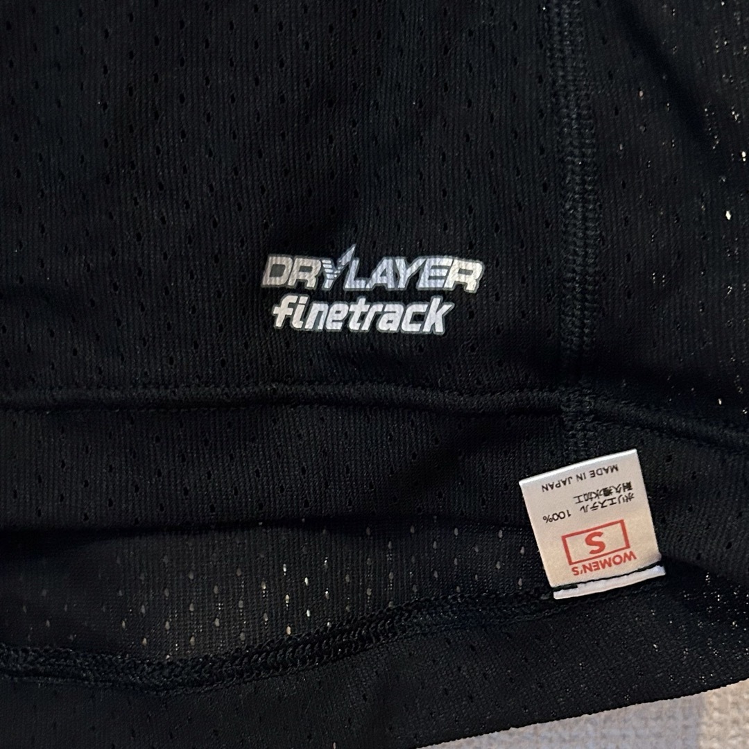 fine track DRY LAYER   Sサイズ　 スポーツ/アウトドアのアウトドア(登山用品)の商品写真