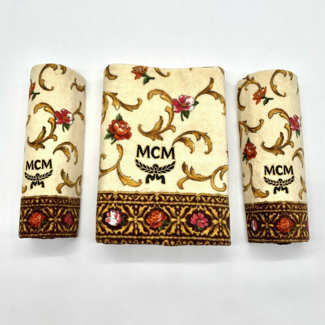 MCM(エムシーエム)のMCM Ferbe フェルべ花柄　ウォッシュタオル2枚セット　ロゴ刺繍入　日本製 メンズのファッション小物(ストール)の商品写真