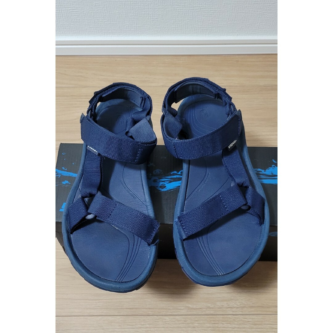 Teva(テバ)のB&Y別注 TEVA HURRICANE XLT ネイビー 26cm メンズの靴/シューズ(サンダル)の商品写真