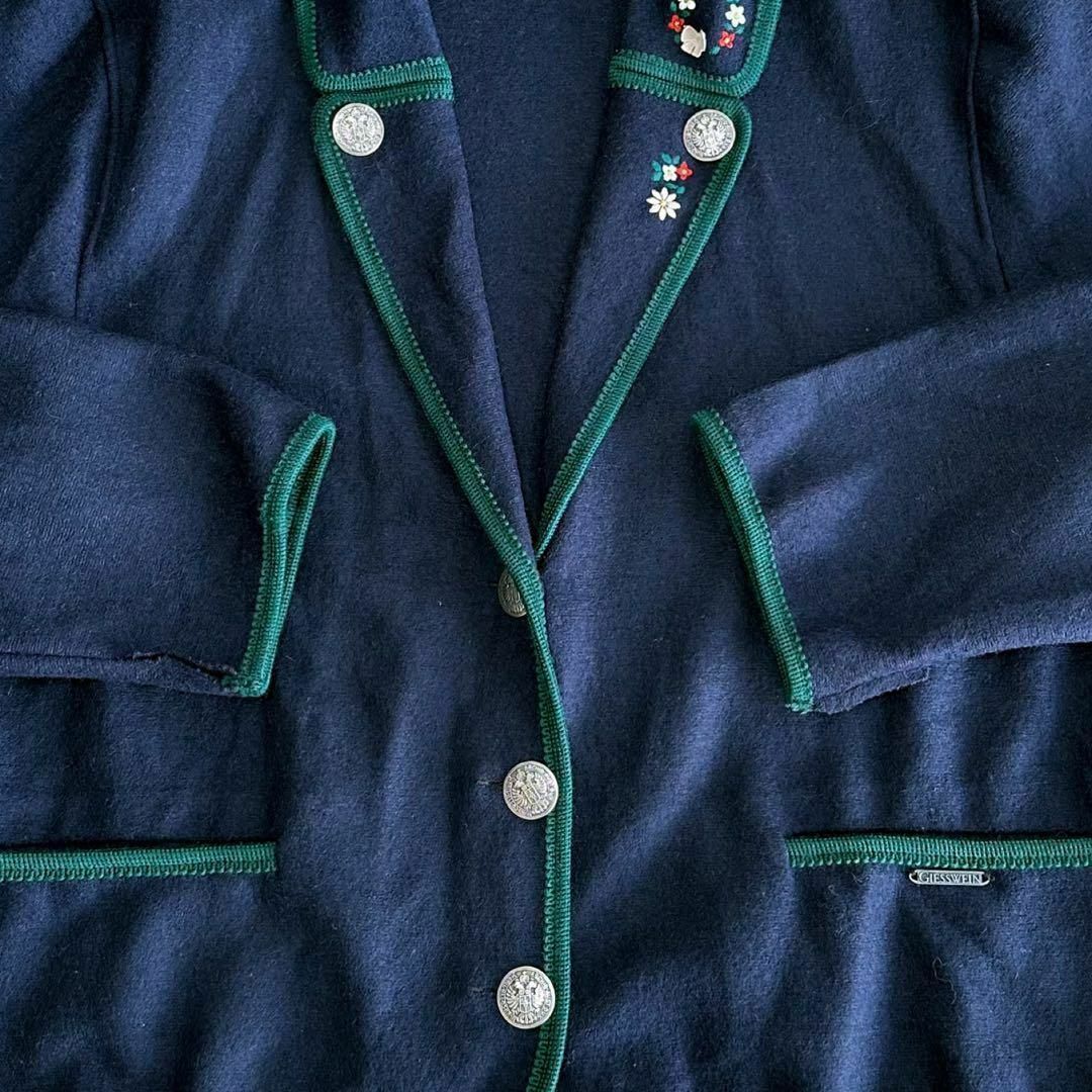 オーストリア製　ウールジャケット　刺繍　メダルボタン　古着女子　ネイビー　42 レディースのジャケット/アウター(テーラードジャケット)の商品写真