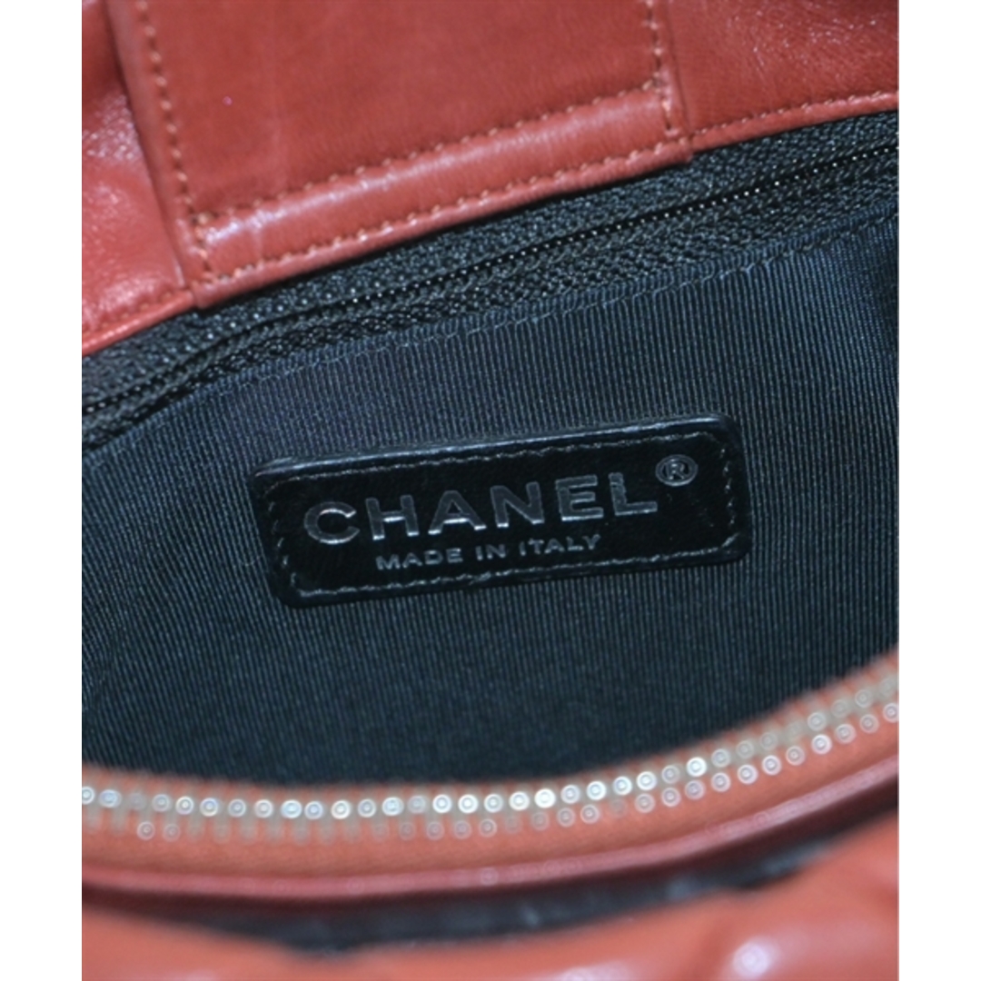 CHANEL(シャネル)のCHANEL シャネル ショルダーバッグ - 赤系 【古着】【中古】 レディースのバッグ(ショルダーバッグ)の商品写真