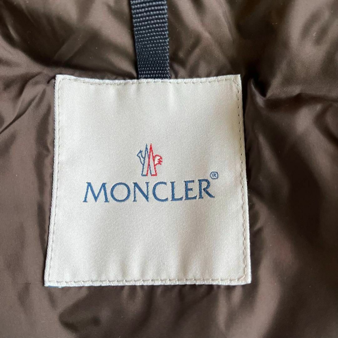 MONCLER(モンクレール)のモンクレール　ナンテスファー　ベルト付き　ロング丈　ダウンコート　１サイズ レディースのジャケット/アウター(ダウンジャケット)の商品写真