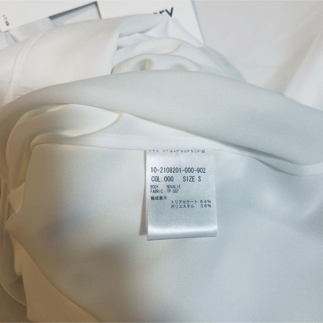 新品タグ付き theory ホワイトブラウス カットソー 新品タグ付き theory ホワイトブラウス カットソー