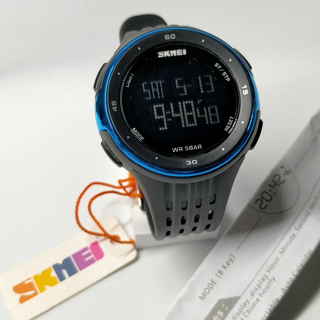 50m防水 日本製ムーブメント スポーツウォッチ デジタル腕時計ブルー青 メンズの時計(腕時計(デジタル))の商品写真
