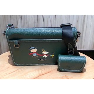 コーチ(COACH)のCOACH  ピーナッツ　ショルダー　レザー　バッグ　グリーン　未使用品(ショルダーバッグ)