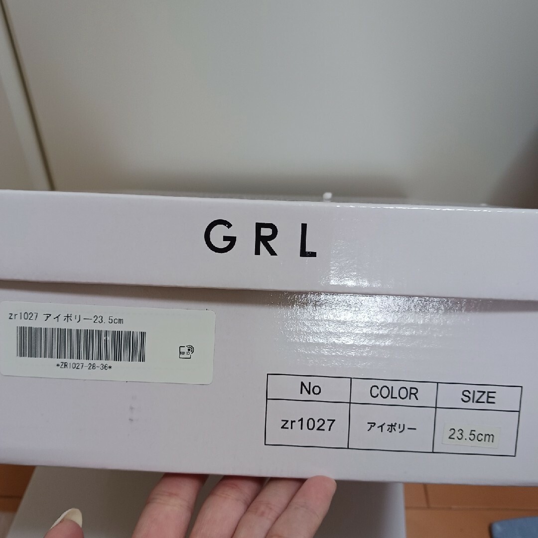 GRL(グレイル)のフレアヒールトングレザーショートブーツサンダル レディースの靴/シューズ(サンダル)の商品写真