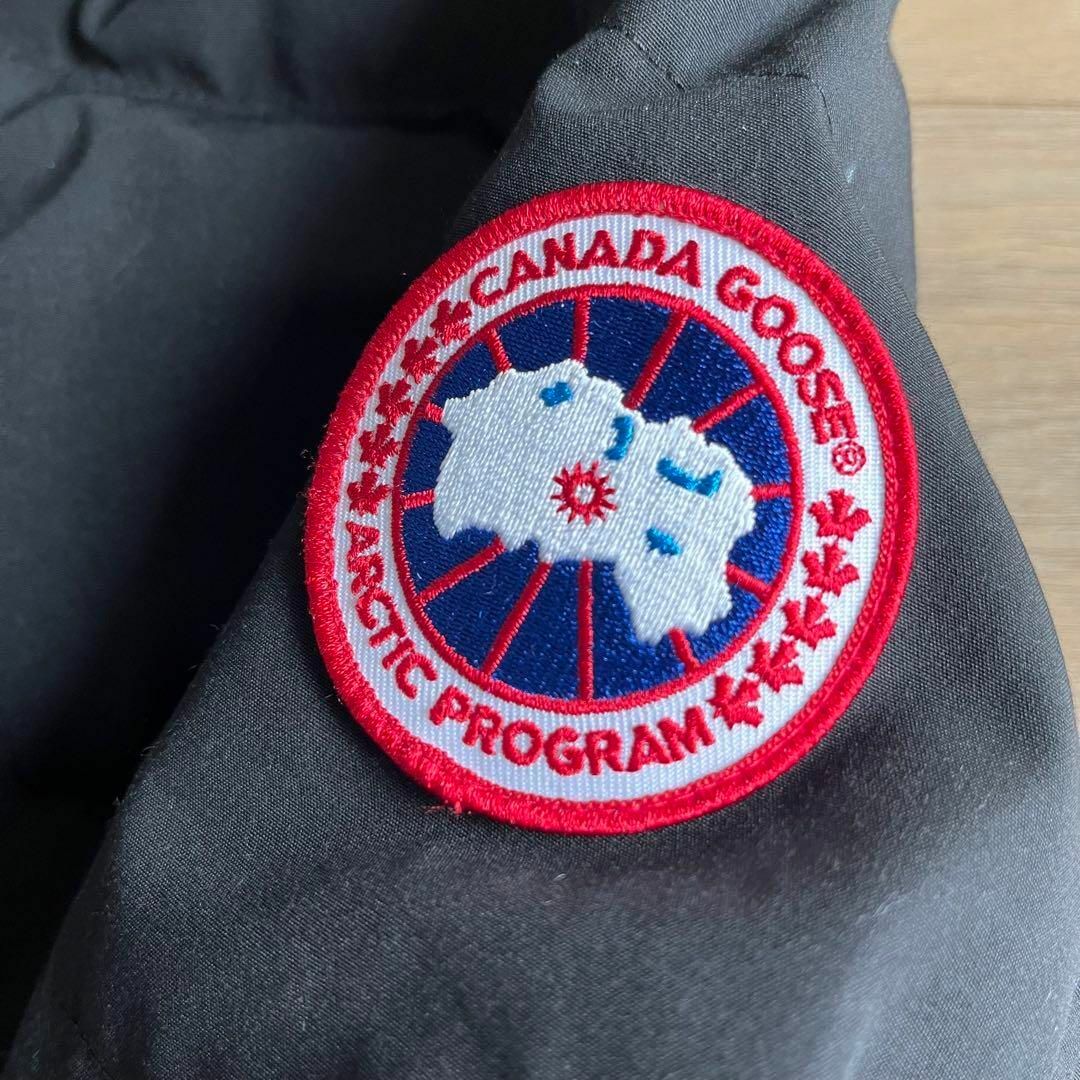 CANADA GOOSE(カナダグース)のカナダグース　MACKENZIE PARKA　マッケンジー　ダウンコート　黒 レディースのジャケット/アウター(ダウンジャケット)の商品写真