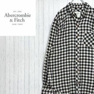 アバクロンビーアンドフィッチ(Abercrombie&Fitch)のアバクロンビーアンドフィッチ　ネルシャツ　チェック柄　白　黒　古着女子　S(シャツ/ブラウス(長袖/七分))