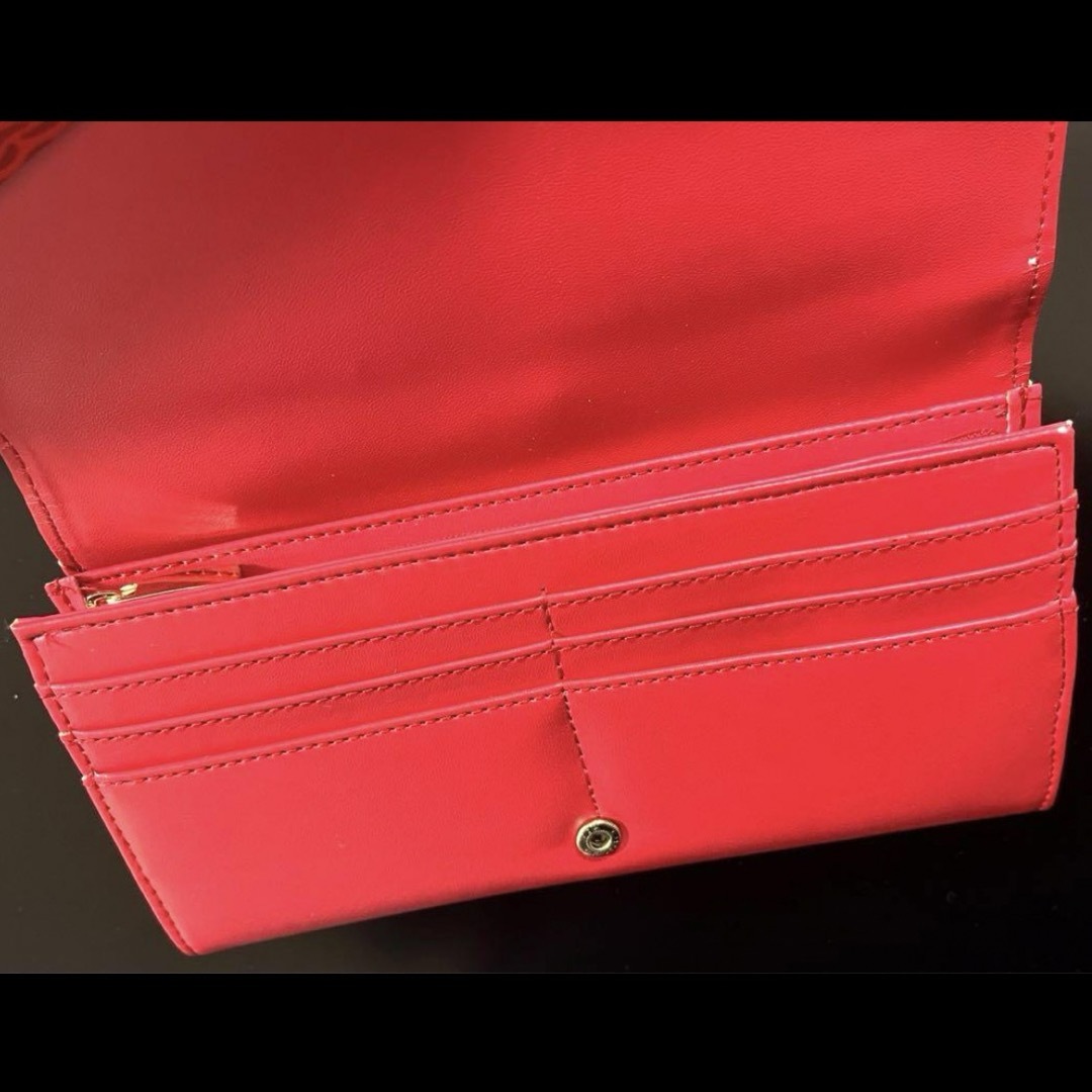 サンリオ(サンリオ)のハローキティ HELLO KITTY 財布 ウォレット レディースのファッション小物(財布)の商品写真