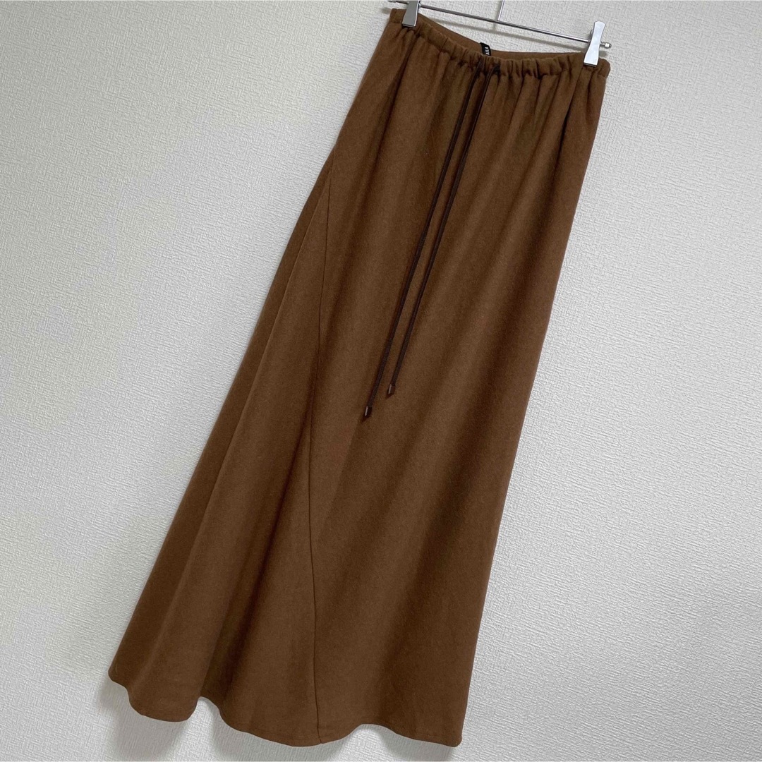 AULA AILA(アウラアイラ)の【新品タグ付】AULA AILAアシメマーメイドニットスカート　ブラウン レディースのスカート(ロングスカート)の商品写真