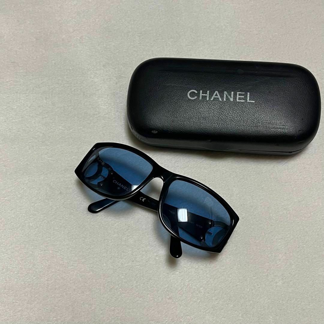 CHANEL(シャネル)の【美品】CHANEL シャネル　サングラス　ココマーク 02461 94305 メンズのファッション小物(サングラス/メガネ)の商品写真