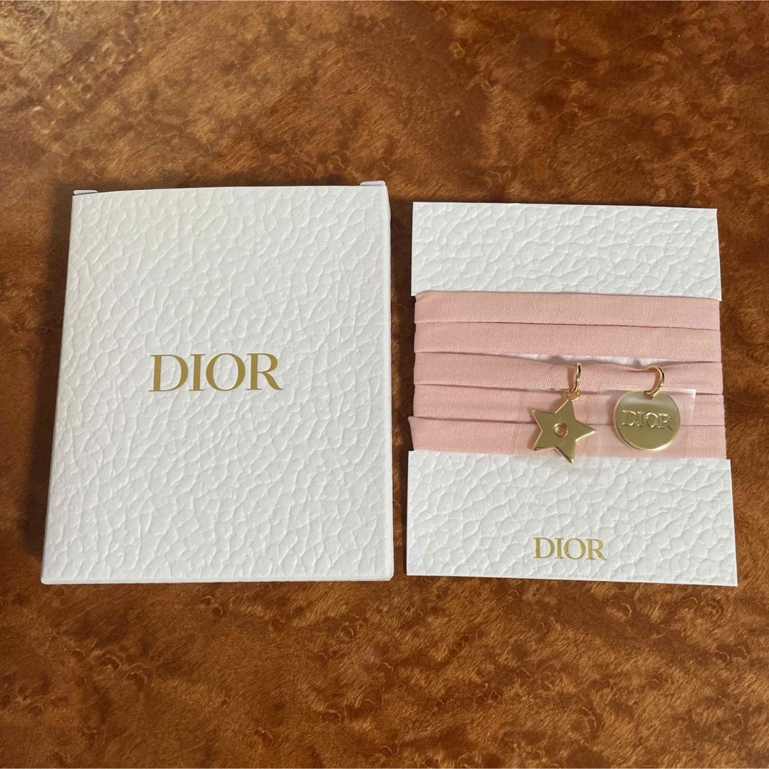 Dior(ディオール)のDior ノベルティ ブレスレット コスメ/美容のコスメ/美容 その他(その他)の商品写真