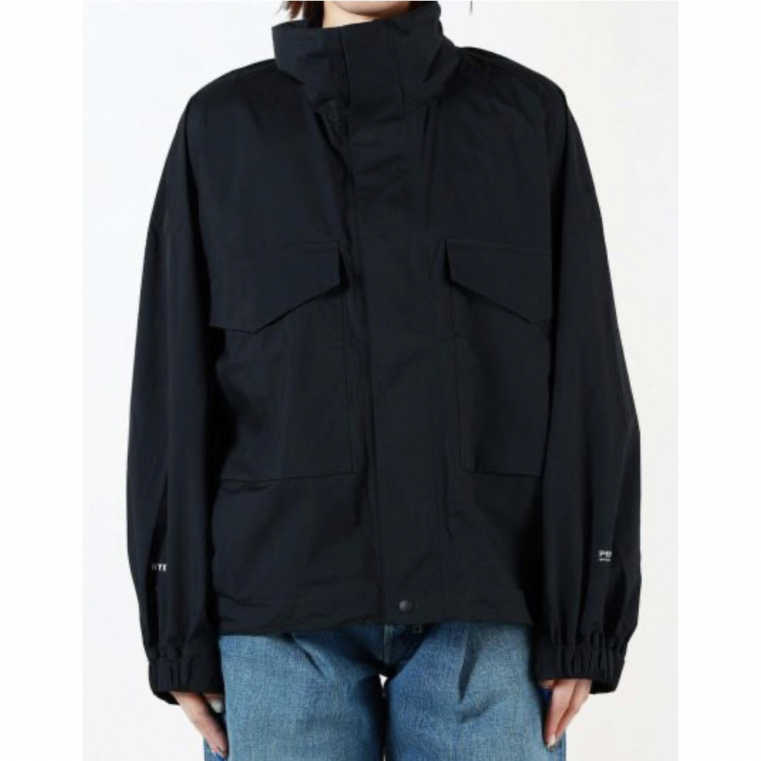 HYKE(ハイク)の【新品未使用】HYKE pertex wep jacket ブラック size5 メンズのジャケット/アウター(ミリタリージャケット)の商品写真