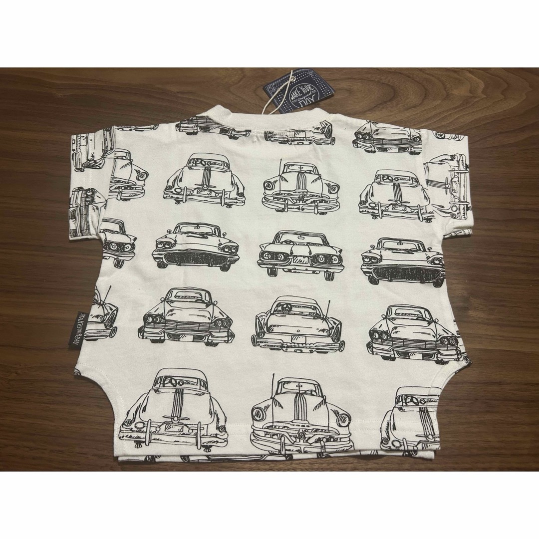 MAKE YOUR DAY(メイクユアデイ)のTシャツ　車　80センチ　男の子　MAKE YOUR DAY キッズ/ベビー/マタニティのベビー服(~85cm)(Ｔシャツ)の商品写真