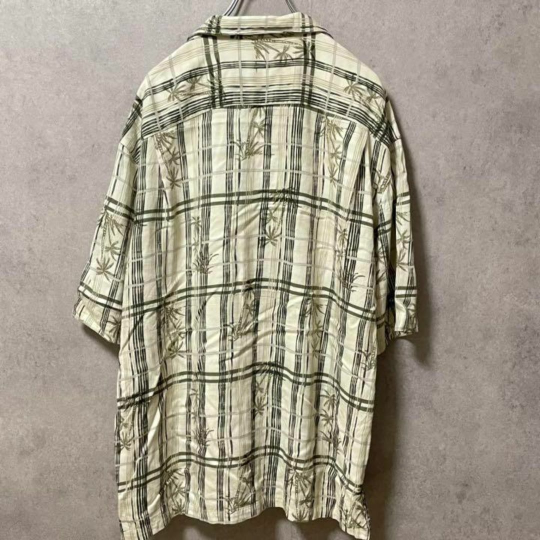 670　アロハシャツ　オーバーサイズ　総柄　オープンカラー　レーヨン100% メンズのトップス(Tシャツ/カットソー(半袖/袖なし))の商品写真