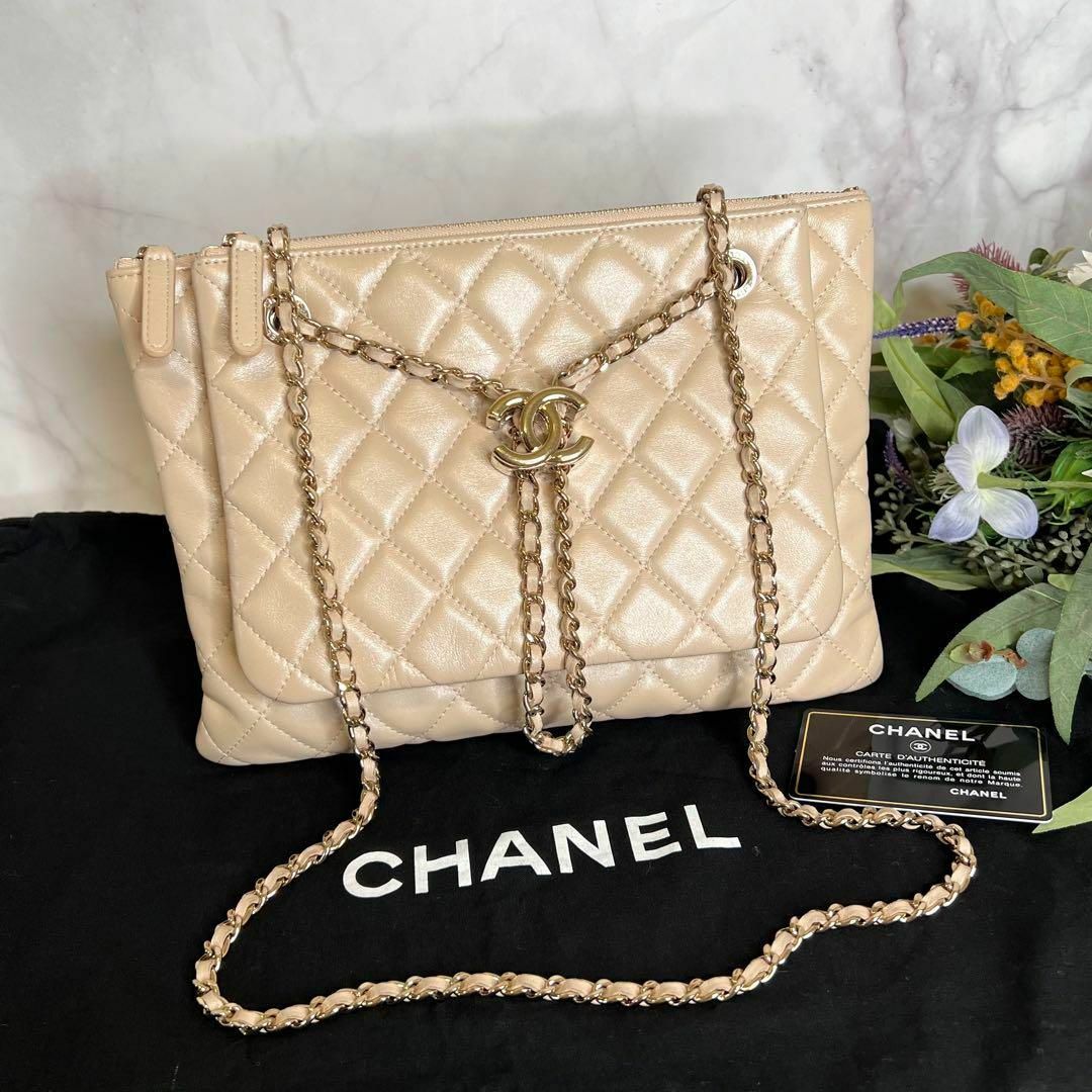 CHANEL(シャネル)のCHANEL シャネル【極極美品】 チェーンショルダーバッグ マトラッセ レディースのバッグ(ショルダーバッグ)の商品写真