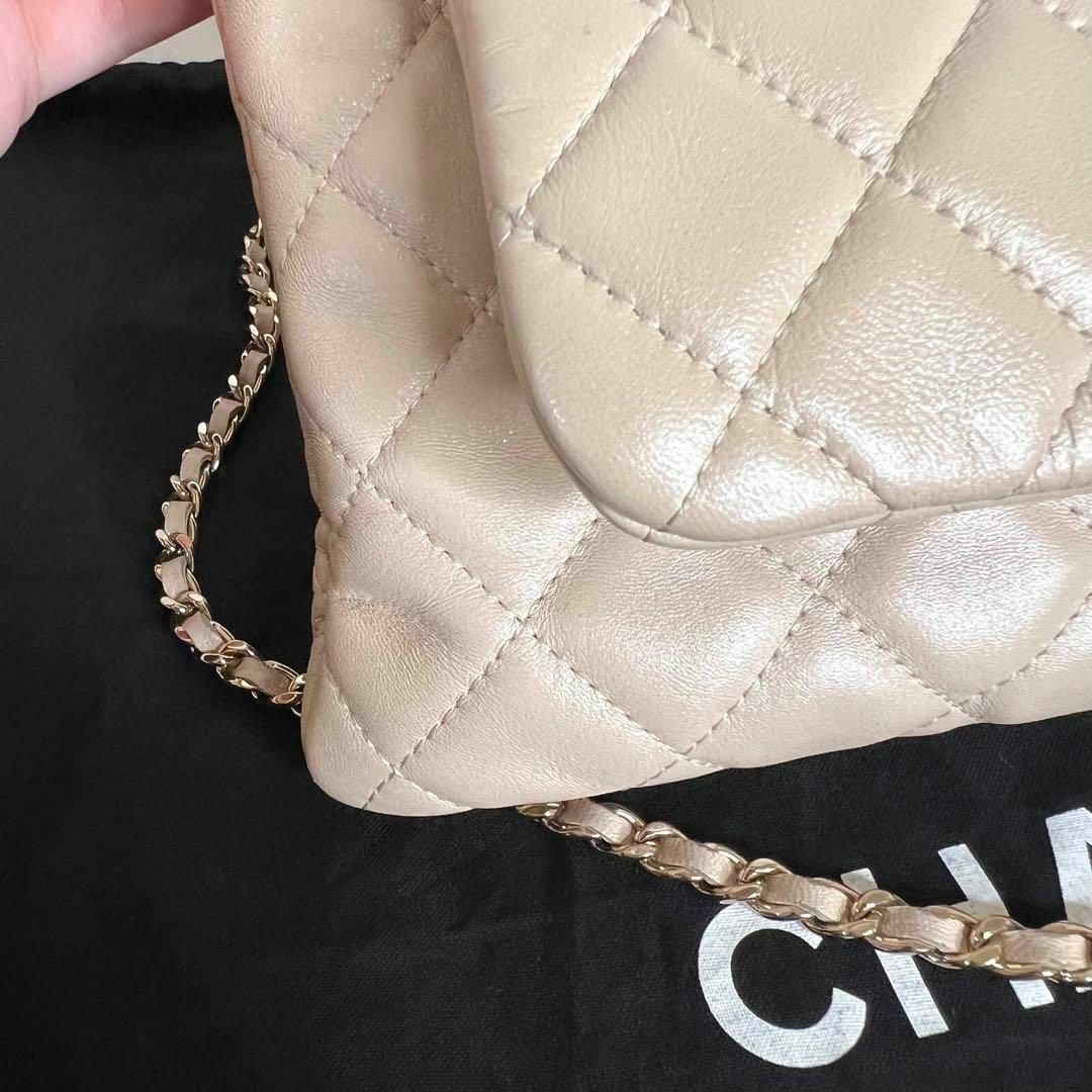 CHANEL(シャネル)のCHANEL シャネル【極極美品】 チェーンショルダーバッグ マトラッセ レディースのバッグ(ショルダーバッグ)の商品写真