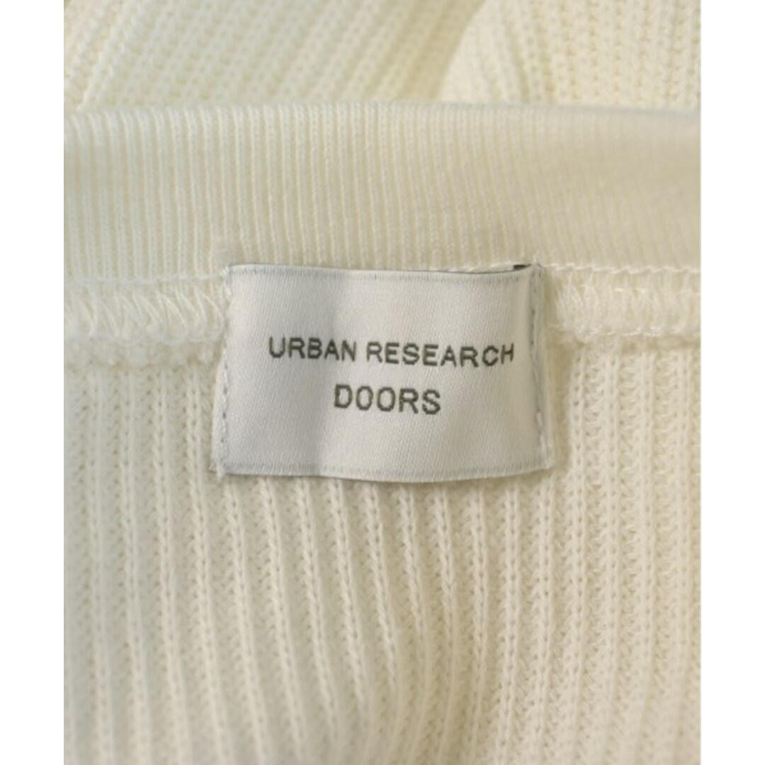 URBAN RESEARCH DOORS(アーバンリサーチドアーズ)のURBAN RESEARCH DOORS Tシャツ・カットソー M 白 【古着】【中古】 レディースのトップス(カットソー(半袖/袖なし))の商品写真